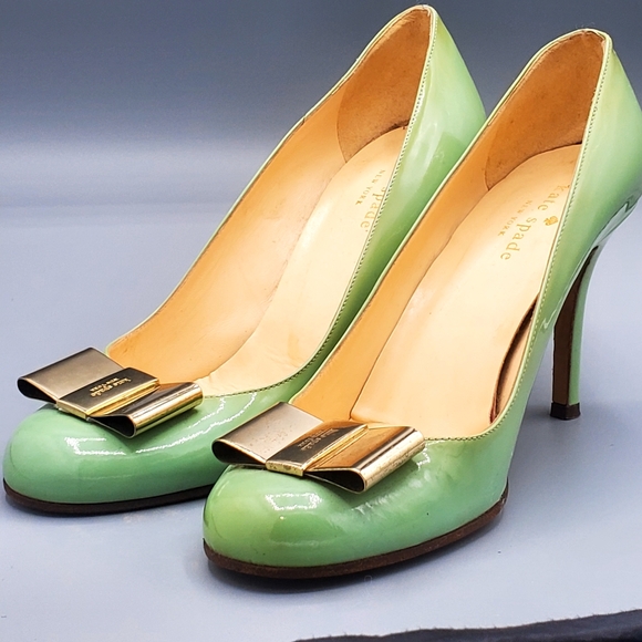 Kate Spade Mint Laquer Leather with Gold Metal Bows Made in Italy Size 8 - Picture 8 of 9
